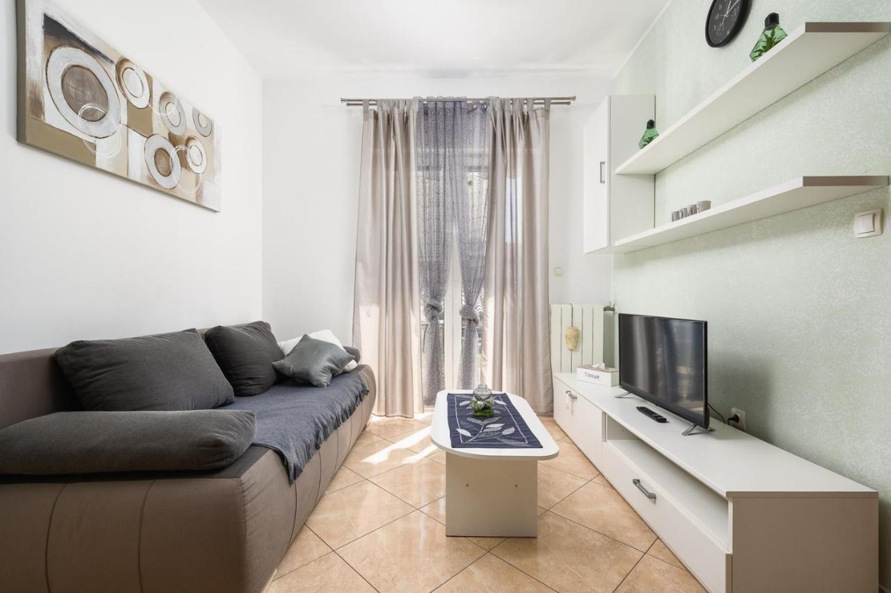 Bozica House With Apartments Murine Exterior photo