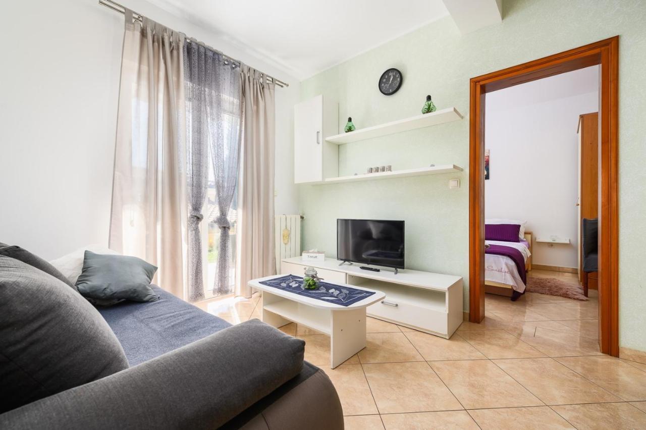 Bozica House With Apartments Murine Exterior photo
